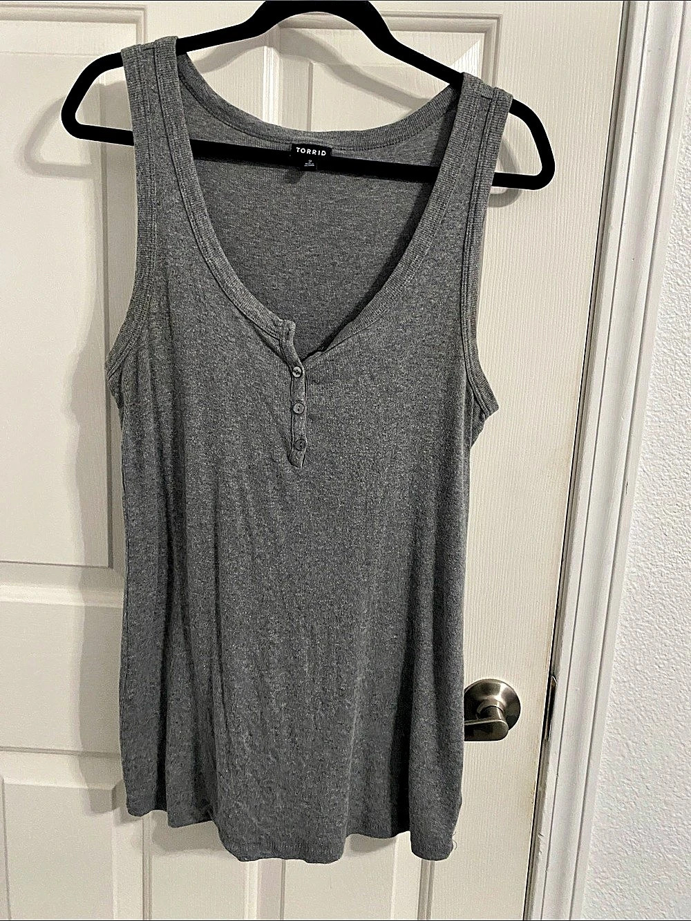 Torrid Scoop Henley Tank Gray Size 2
